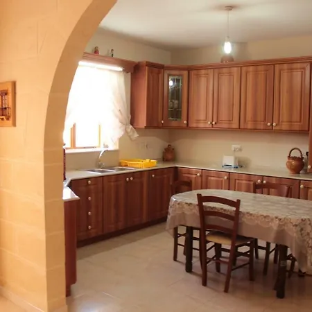 Grazzja Traditional Apartment Żabbar المظهر الخارجي الصورة